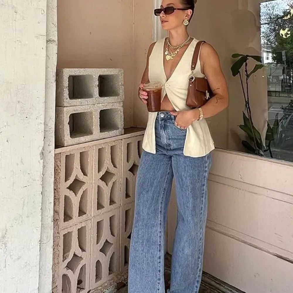 Vintage white sweater vest